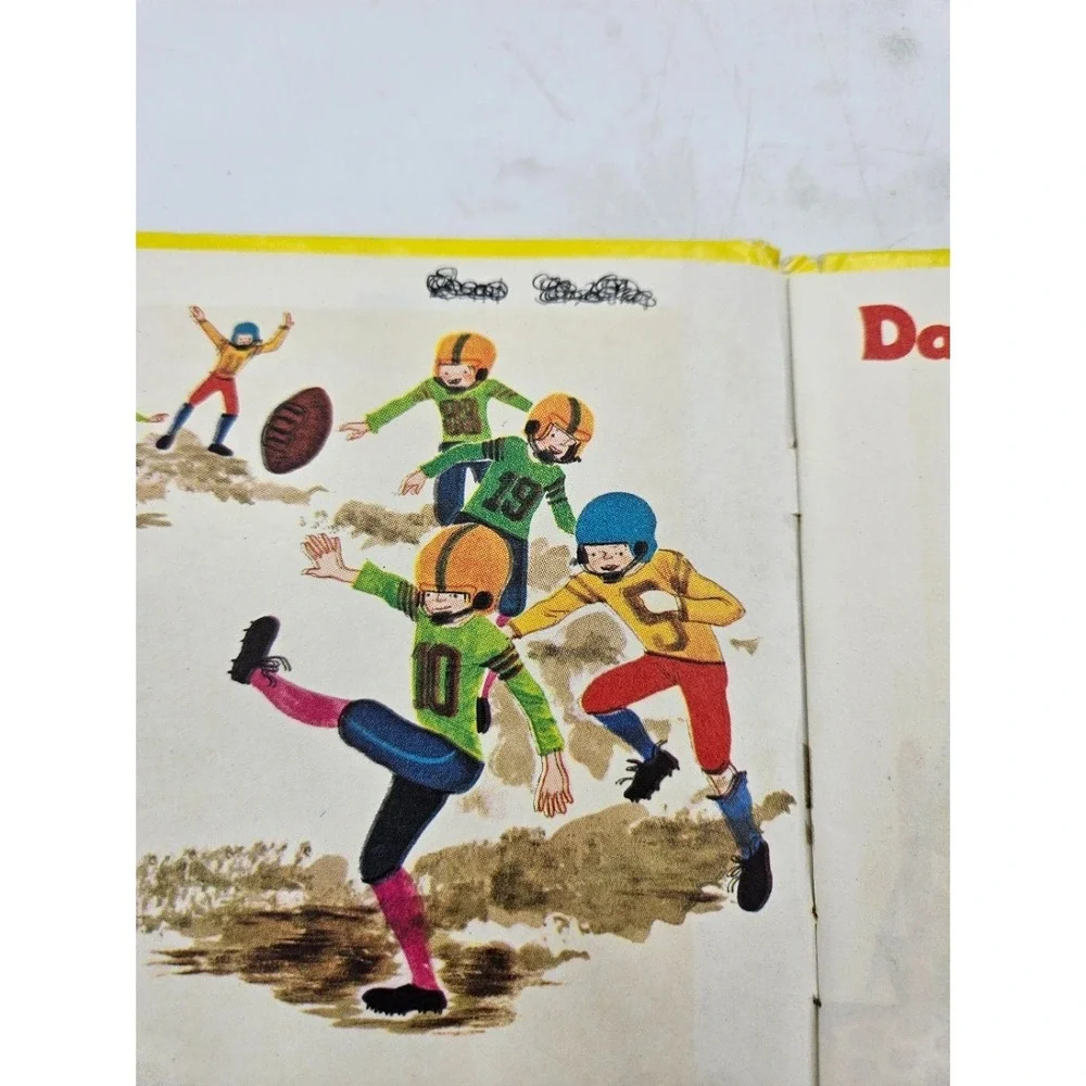 Vintage 1968 Davy Plays Football Sylvia Peake Whitman Tell-A-Tale Hardcover